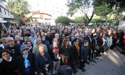 Karşıyaka tek yürek oldu, Ata'ya selam durdu!