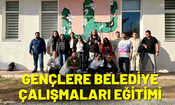 İzmir’de gençlere belediye çalışmaları hakkında eğitim