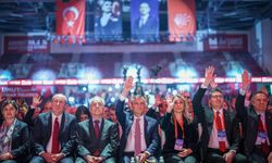 CHP 39'uncu kurultayında dikkat çeken pankart!