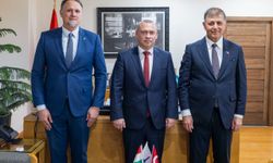 İzmir-Macaristan hattında “kardeş kent” ilişkisinin temelleri atıldı