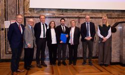 Zürih Üniversitesi’nden Dr. Humayun Kakar’a büyük onur!