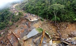 Endonezya'da 1503 kişi hayatını kaybetti