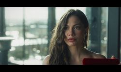 Eşref, Nisan’dan kuşkulanıyor