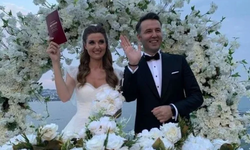 Mehmet Akif Ersoy'un eski eşine mesaj yağmuru