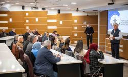 İzmirli muhtarlar Bornova Muhtarlar Akademisi'nde buluştu