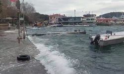 Balıkesir'de lodos; denizle kara birleşti