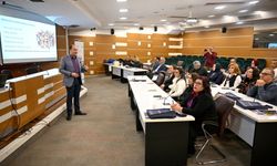 Bornova'da muhtarlara akademik destek