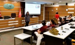 Bornova Belediyesi'nde toplumsal cinsiyet eşitliği eğitimi