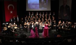 Konak'ta şarkılar sevgiyi anlattı