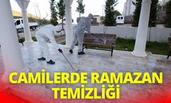 Narlıdere'de camilerde ramazan temizliği