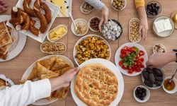 Uzun açlık kas kaybı riskini artırabilir! Sahura kalkamayanlar ne yapmalı?