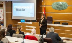 Bornova'da muhtarlar için Dijital Dönüşüm Eğitimi