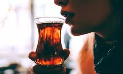 Bir bardak çay ağız bakterilerini yok ediyor! Kaynar değil ılık içmek gerekiyormuş