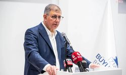 Tugay’dan Büyükşehir adaylığı düşünen AK Partili vekillere eleştiri: Siz olmasaydınız hangi hizmet gelmezdi?