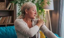Havada fibromiyalji alarmı! Mevsim geçişleri kas ve eklem ağrılarını neden artırıyor?