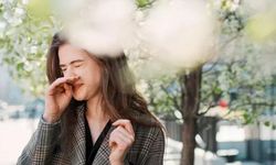Bahar geldi, alerji şikayetleri arttı! Nezle ile karıştırmayın