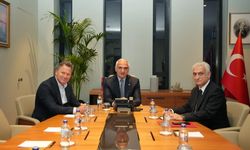 Bakan Ersoy, tur operatörleri ile görüştü