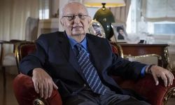 Hüsamettin Cindoruk hayatını kaybetti