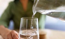 Sıcak su içme alışkanlığı hızla popülerleşiyor! Uzmanlar, bu trendin gerçek faydalarını açıkladı