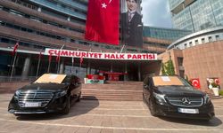 CHP Genel Merkez'de Özgür Özel'in makam araçları satılığa çıkarıldı