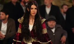 Taşacak Bu Deniz sezona ara verdi! Deniz Baysal saçlarını kestirdi