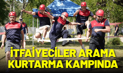İtfaiyeciler arama kurtarma kampında
