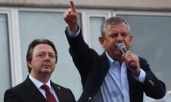Özgür Özel: Biz buradayız, hiçbir yere gitmiyoruz