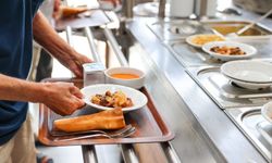 Buca'da 70 TL'ye dayanışma sofrası