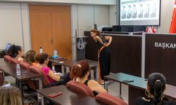 Karşıyaka Belediyesi'nden personele 'daha sağlıklı çalışma' semineri