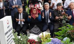 Şehit Eren Bülbül, kabri başında anıldı