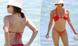 Eva Longoria, İspanya sahillerinde dikkat çekti! Yaşı merak edildi