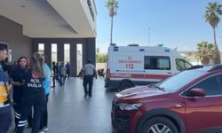 Mersin'in Taşucu Limanı'nda ekipler hazırlık yapıyor