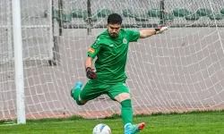 Uşakspor'da kaleci Mertcan kaldı