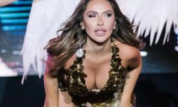 Hadise moda haftasına cesur seçimiyle damga vurdu! Derin dekoltesi olay yarattı