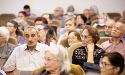 Narlıdere 3. Yaş Üniversitesi'nde ilk ders zili çaldı