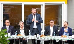 CHP İzmir sahada: Gümrükçü ve Uzun'dan Narlıdere'de ziyaret