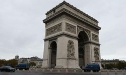 Paris'te kısmi sokağa çıkma yasağı uygulanacak