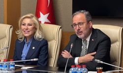 Üniversiteli gençler, Bursalı Aksoy ve Kasapoğlu ile bir araya geldi