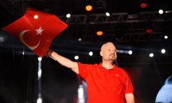 Blok-3 ve Aşkın Nur Yengi, 29 Ekim Cumhuriyet Bayramı'nda Menemen'de
