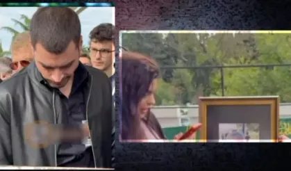 Akın Akınözü’nün dayısı toprağa verdi! Cenazede akılalmaz olay: Fotoğrafı öpüp...