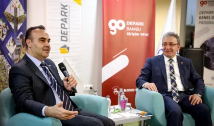 Bakan Kacır, DEÜ’lü girişimcilerle bir araya geldi