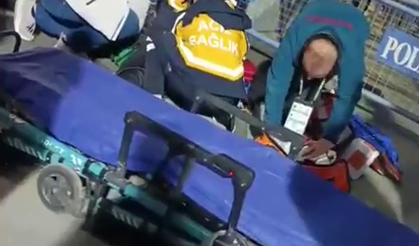 Tribünden düşen taraftar hayatını kaybetti!