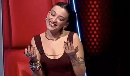 Melike Şahin saçlarını kısacık kestirdi! İşte yeni imajı
