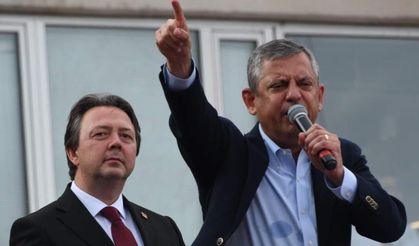 Özgür Özel: Biz buradayız, hiçbir yere gitmiyoruz