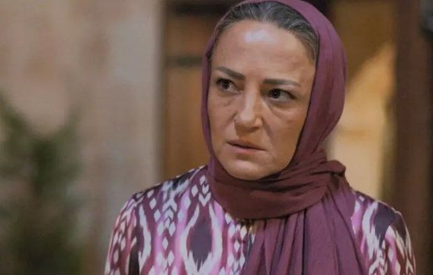 Uzak Şehir'in Fidan'ı gerçek hayatta bambaşka! İlkay Kayku'dan yoga pozları