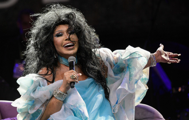 Bülent Ersoy filmi için ilk adım atıldı
