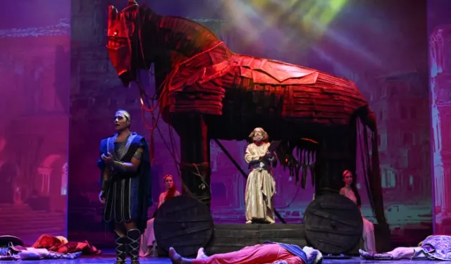 İzmir Devlet Opera ve Balesi, Troya Operası prömiyeri ile sezonu açıyor