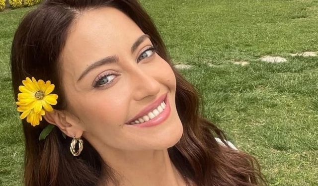 Ünlü model Tuğba Melis Türk Umre'ye gitti!