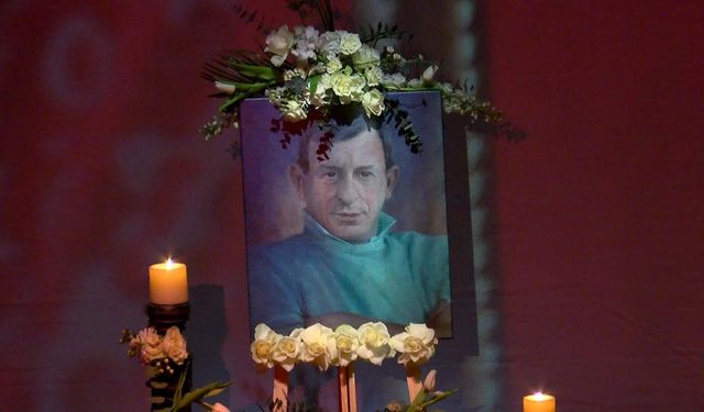 Haldun Dormen için Muhsin Ertuğrul Sahnesi'nde tören düzenlendi