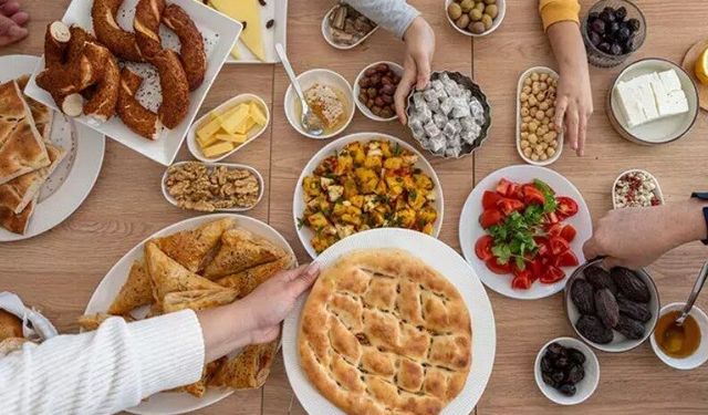 Uzun açlık kas kaybı riskini artırabilir! Sahura kalkamayanlar ne yapmalı?